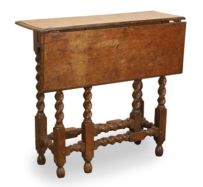 Lot 539 - A William and Mary single drop flap table