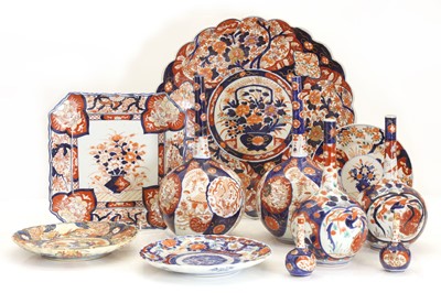 Lot 136 - A large Japanese Imari charger