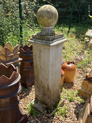 Lot 558 - A pair of ball finials