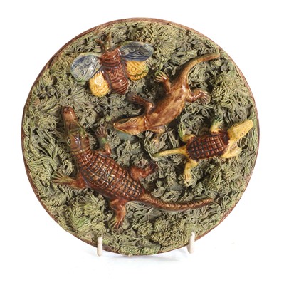 Lot 107 - A Mafra Caldas Pottery dish