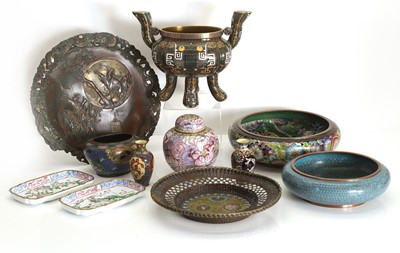 Lot 59 - A collection of Chinese and Japanese cloisonne items