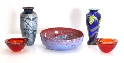 Lot 153 - An Orrefors iridescent glass vase