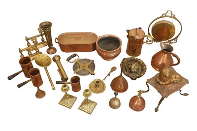 Lot 327 - A collection of copper and brassware