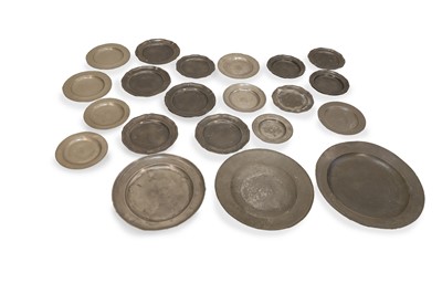 Lot 339 - A large quantity of pewter chargers and plates