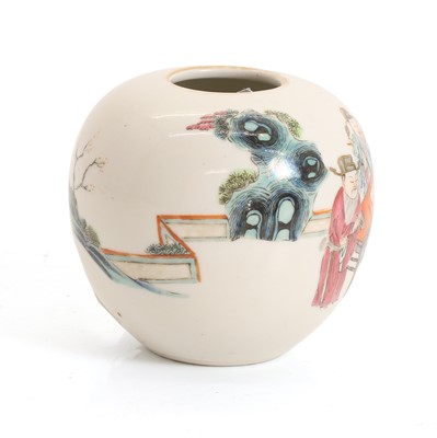 Lot 51 - A Chinese famille rose water pot