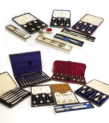 Lot 32 - A collection of cased silver flatware