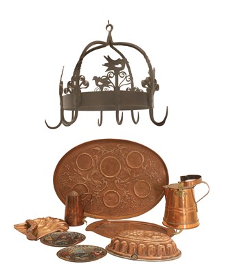 Lot 334 - A collection of copper and metalware