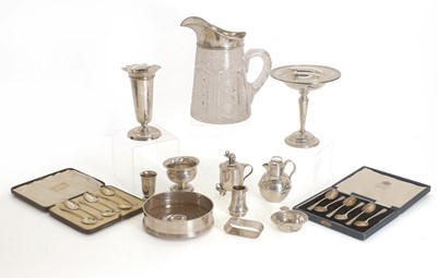 Lot 19 - A collection of silver items