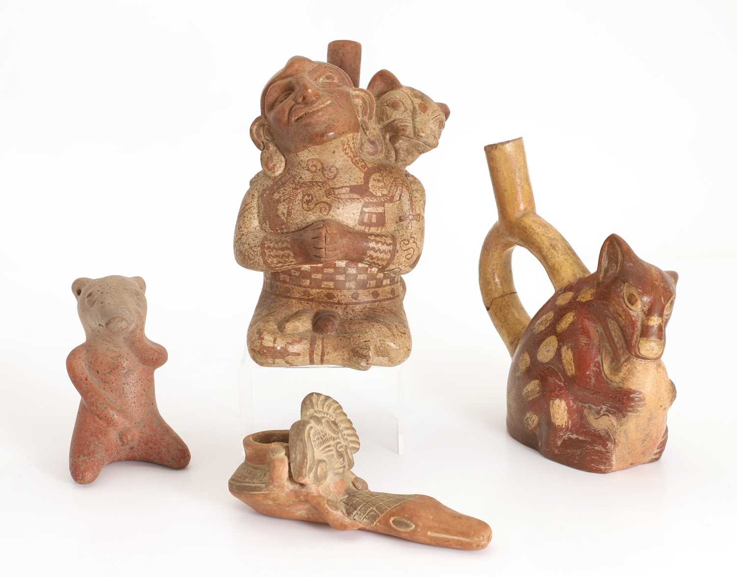 Lot 348 - A group of Peruvian pottery