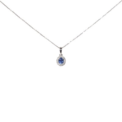 Lot 176 - A sapphire and diamond cluster pendant necklace