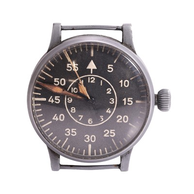 Lot 408 - A WW2 German Luftwaffe mechanical watch