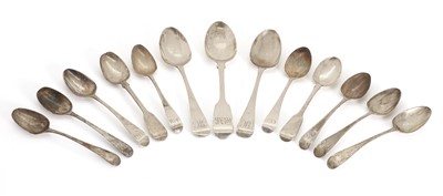 Lot 2 - A collection of silver teaspoons