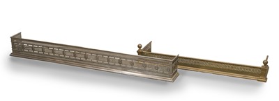 Lot 502 - A Regency steel fire fender