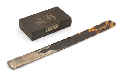 Lot 22 - A Victorian silver and tortoiseshell page turner
