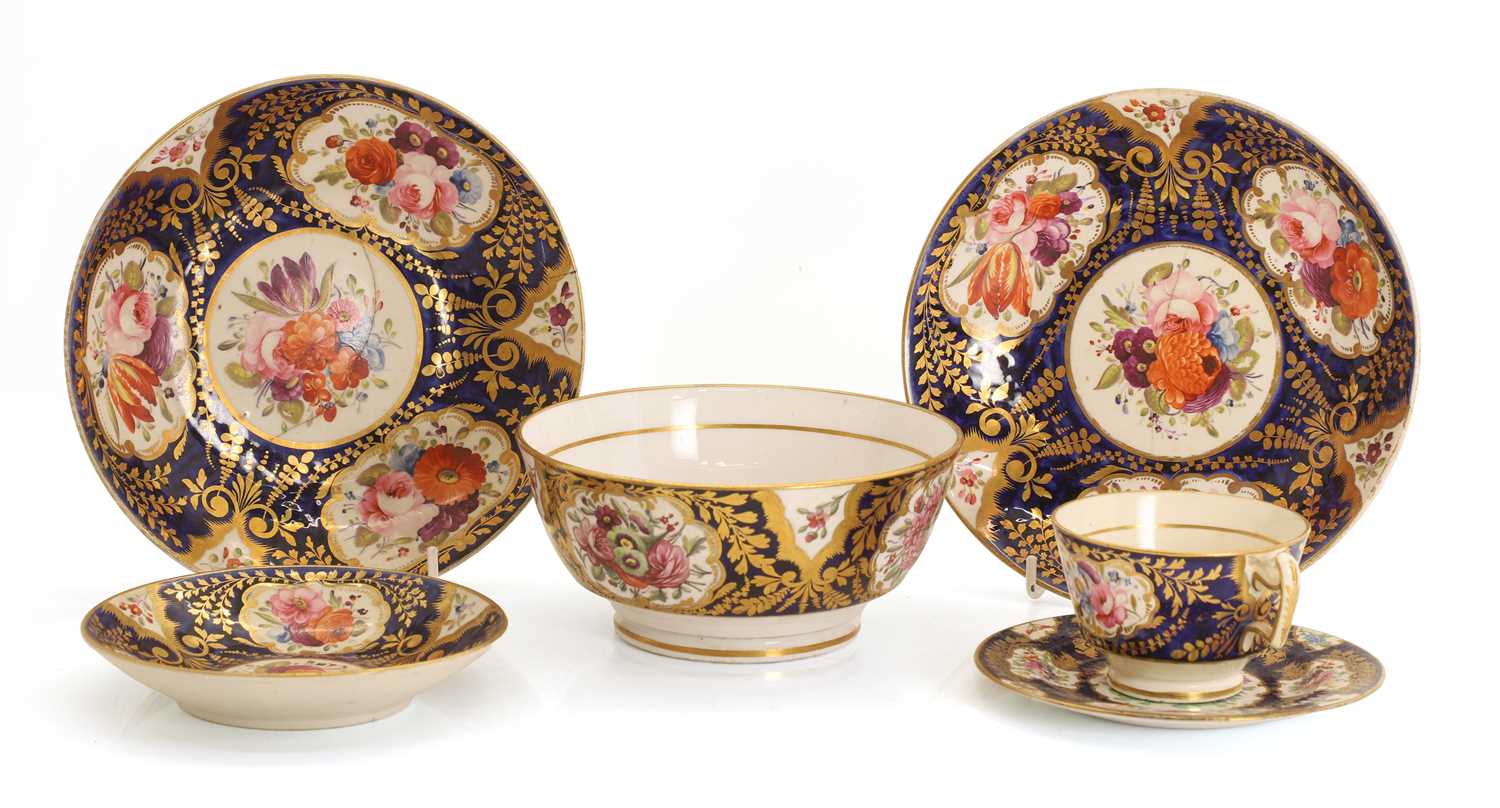 Lot 108 - A collection of James Giles style porcelain