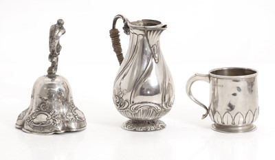 Lot 5 - A collection of silver items