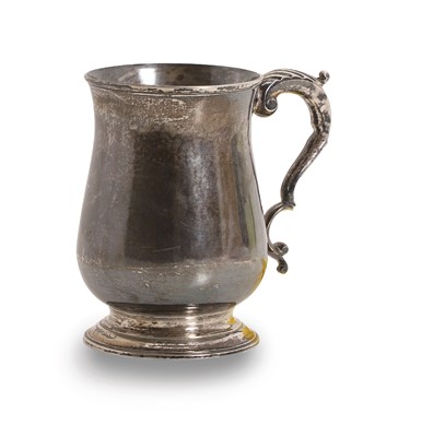 Lot 15 - A silver tankard