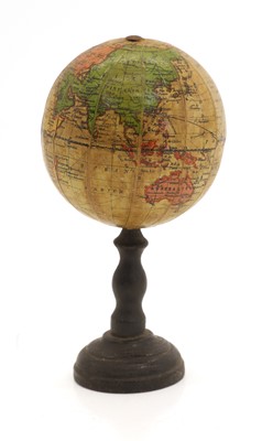 Lot 329 - A 'Sphere Terrestere'
